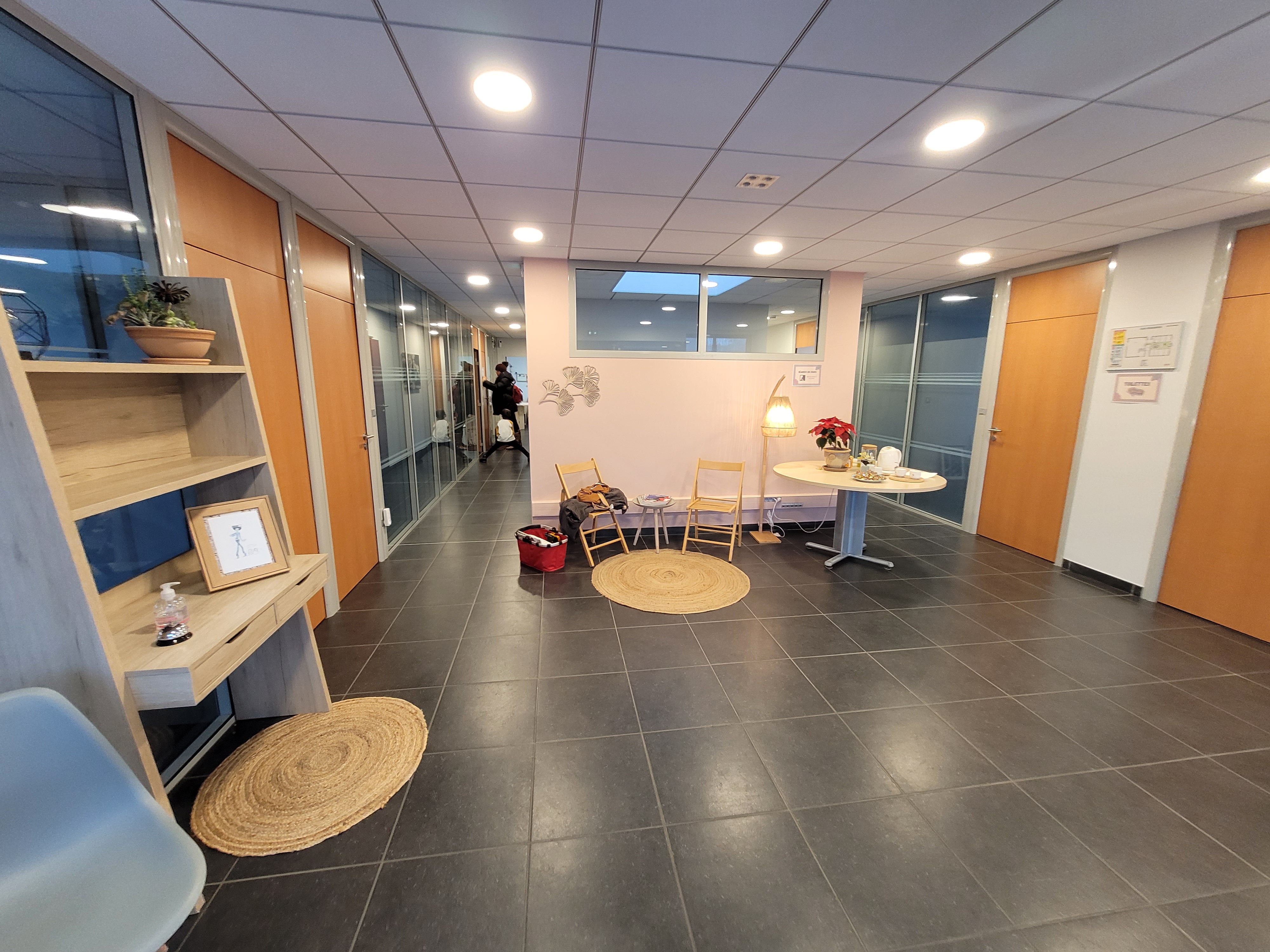 Salle principale du centre Ginkgo Biloba